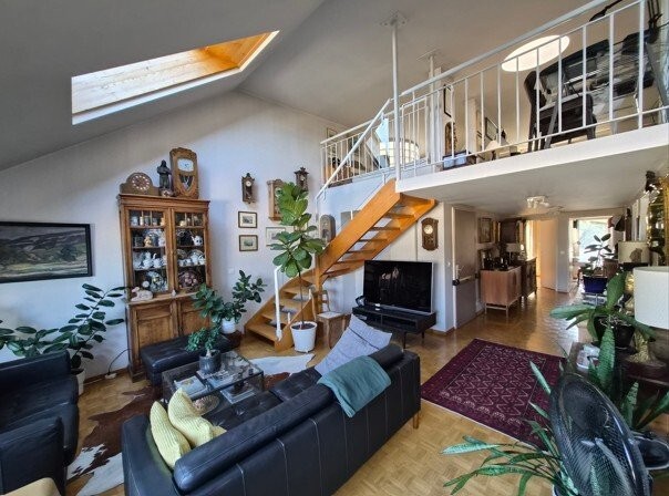 4 rooms attic flat