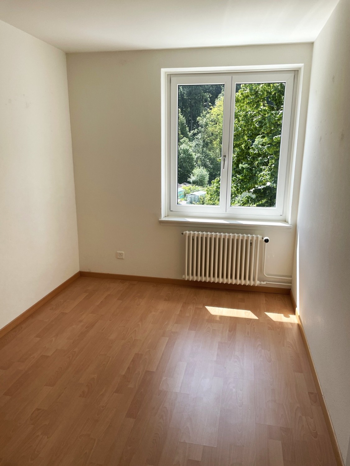 Camera in un appartamento condiviso, foto 1 di 8
