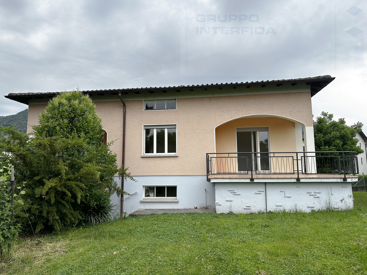 5 rooms single house, foto 1 di 10
