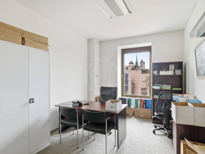 630m² ufficio, foto 6 di 10