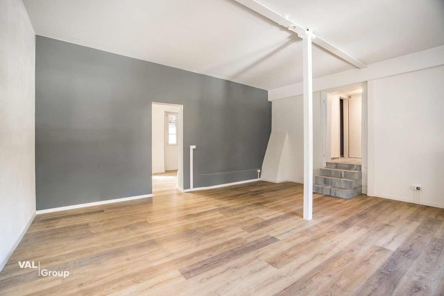 66m² office