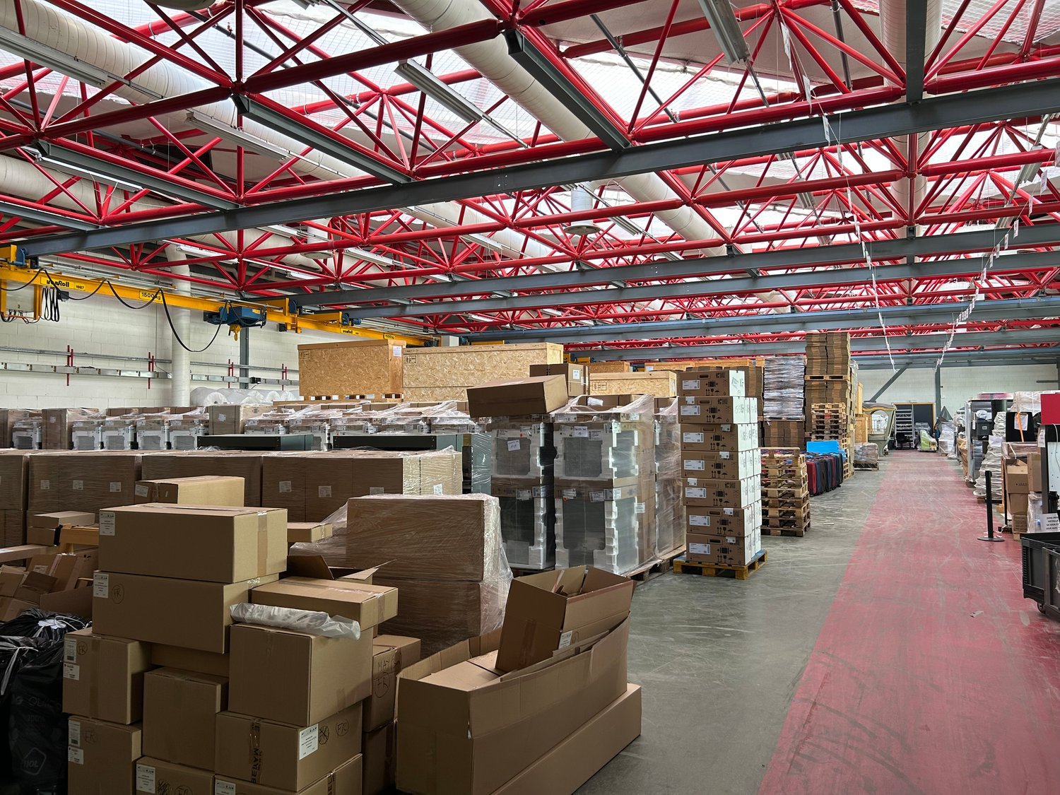 2133m² oggetto industriale, foto 3 di 6