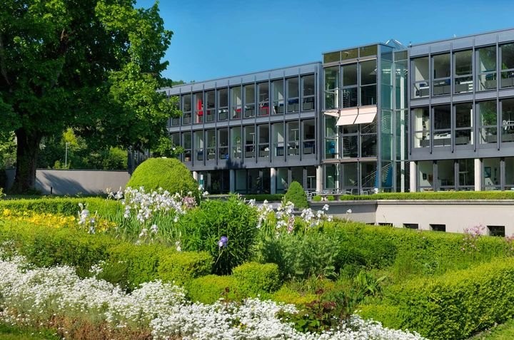 75m² commerciale