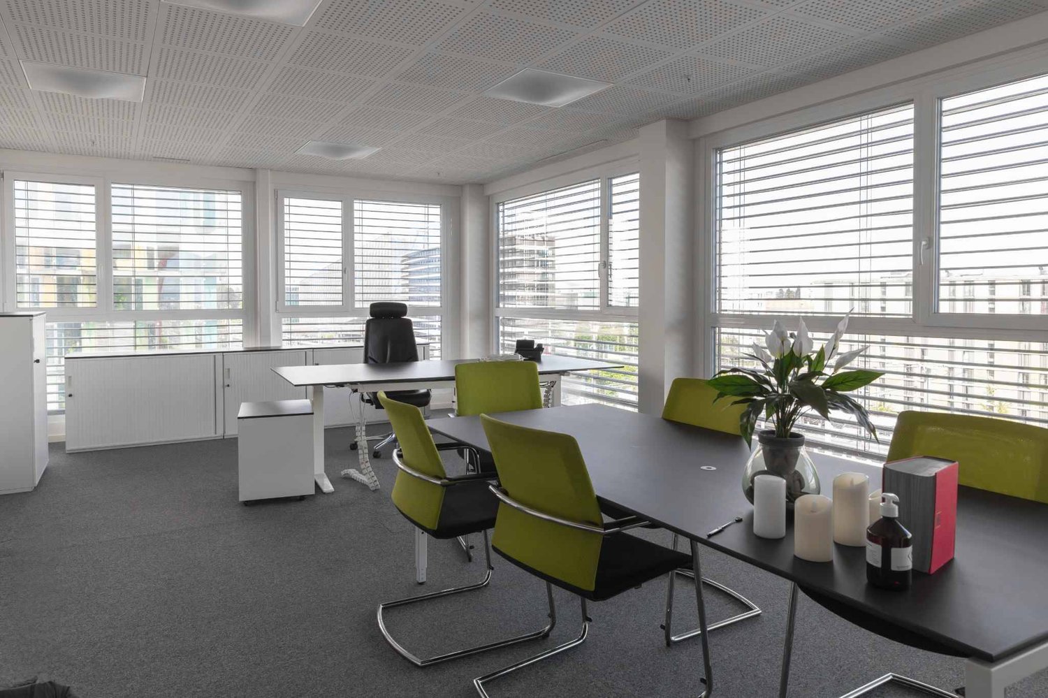 500m² ufficio, foto 1 di 7
