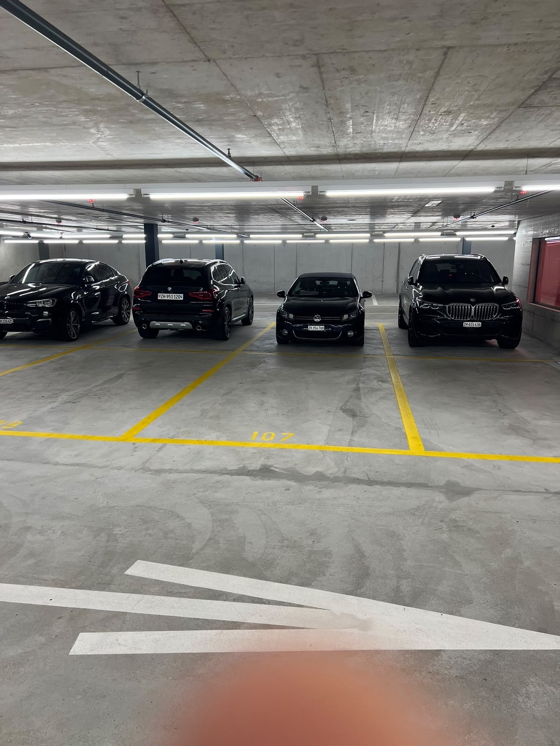 Posto auto, foto 1 di 2
