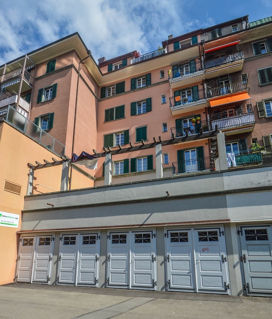 Appartamento di 4 ½ locali","description":"Questo immobile si trova in una posizione centrale, a pochi minuti a piedi dal centro di Berna. La fermata "Viktoriaplatz" delle linee n. 9 e 10 si trova nelle immediate vicinanze. È presente un ascensore.

  


L'appartamento vi offre i seguenti vantaggi: , foto 2 di 10