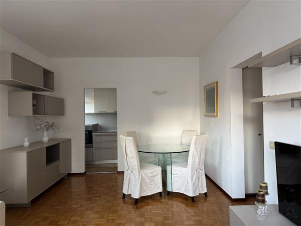 2 ½ rooms furnished flat, foto 2 di 8