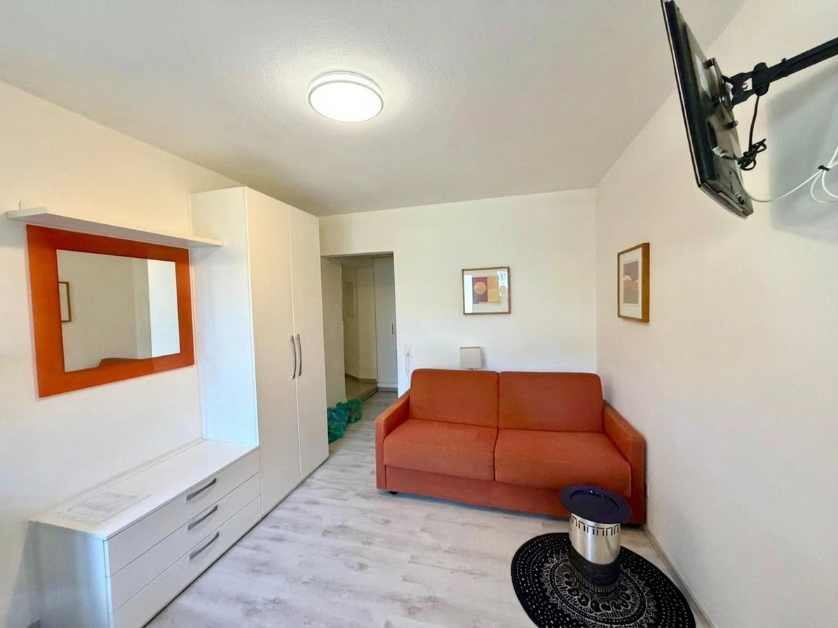 1 room apartment, foto 4 di 10