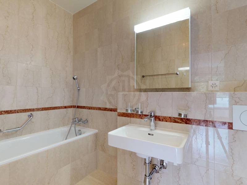 Appartamento di 7 locali, foto 8 di 8
