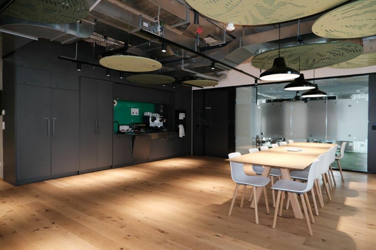 634m² bureau