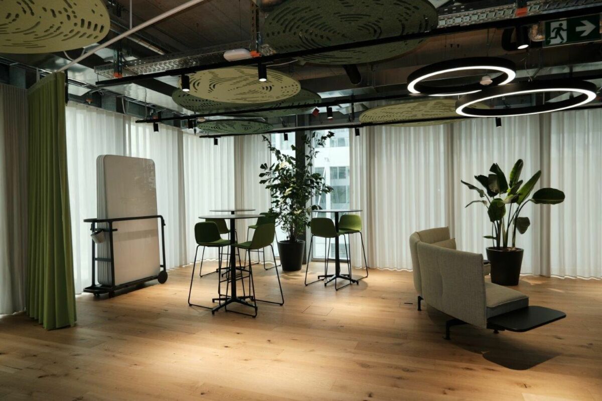 634m² bureau