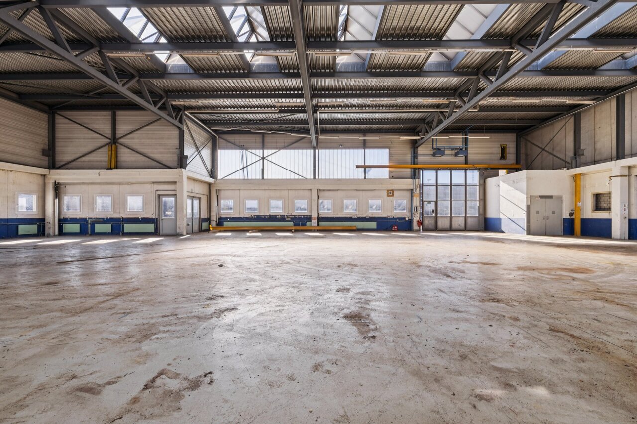 790m² commerciale