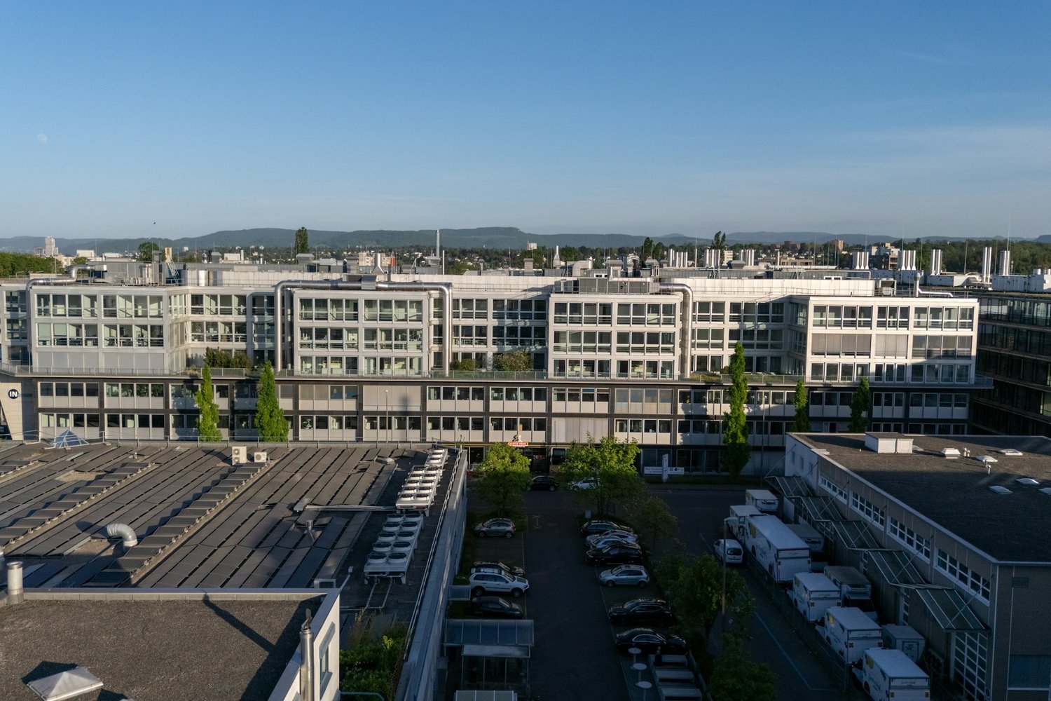 920m² commerciale