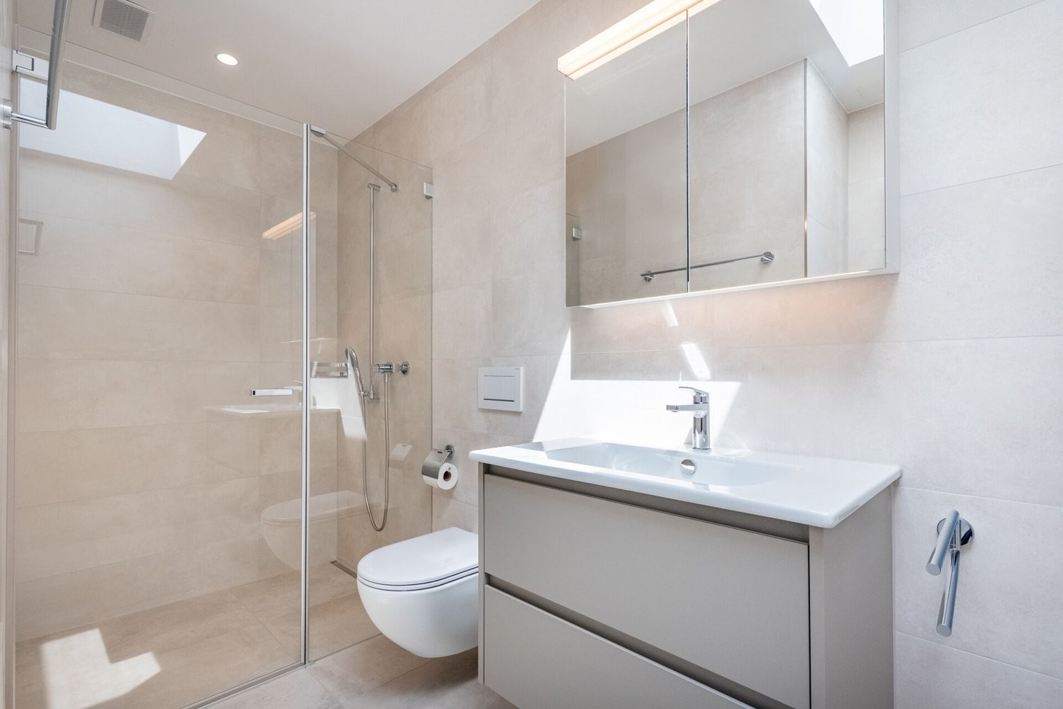 Appartamento mansardato di 3 ½ locali, foto 6 di 6