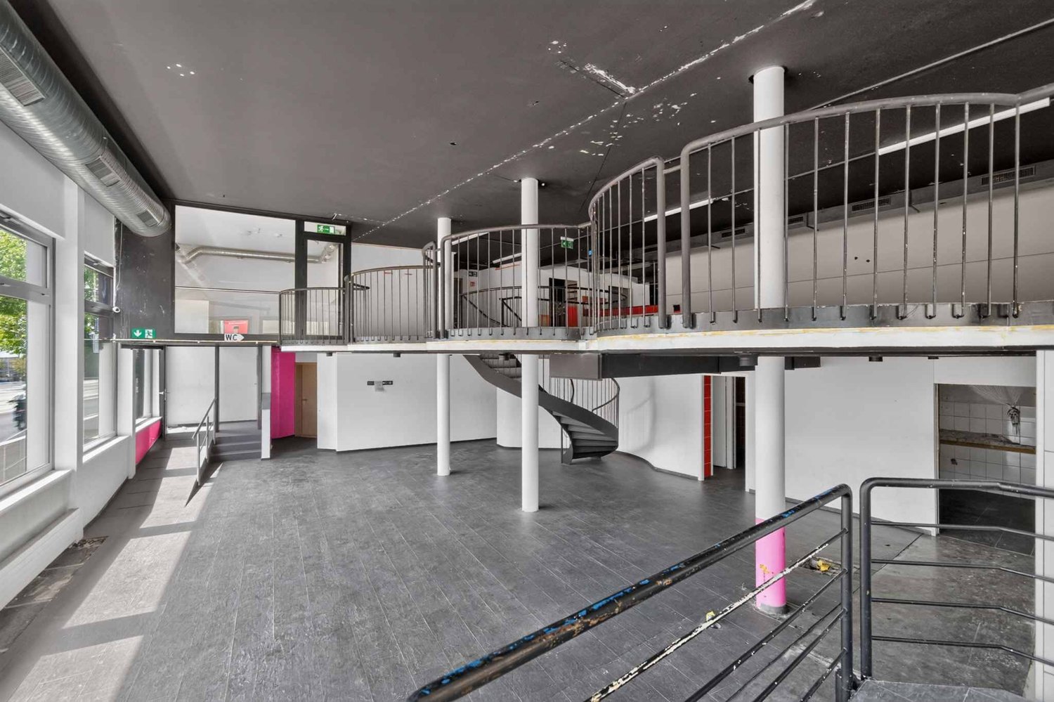 267m² commerciale