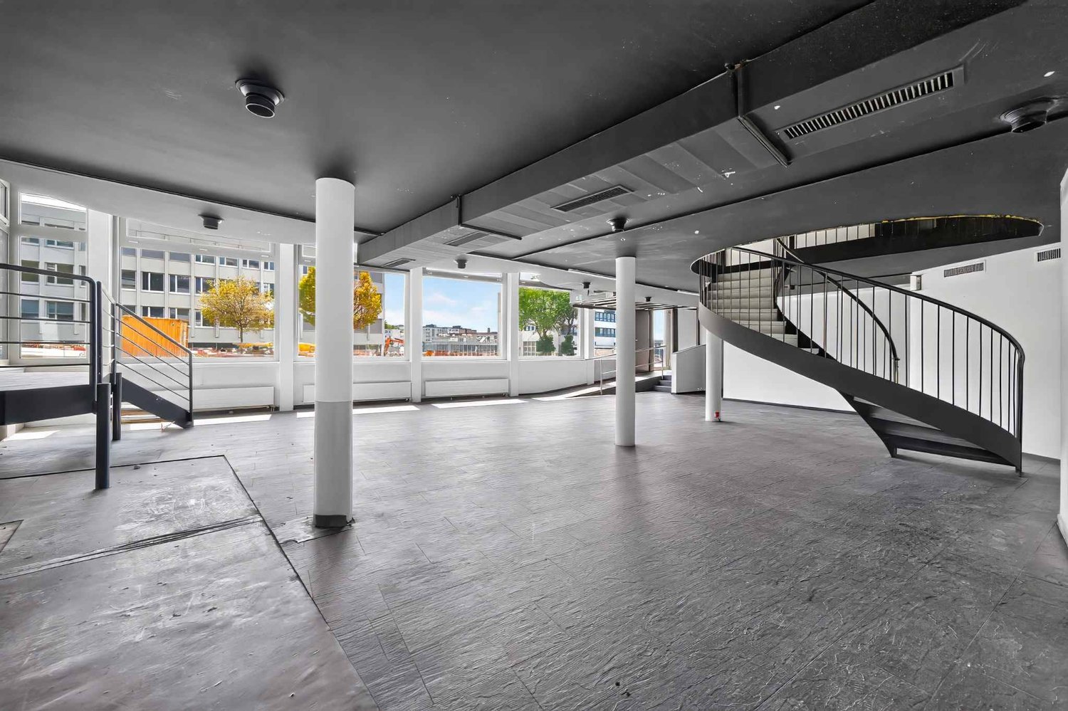 267m² commerciale