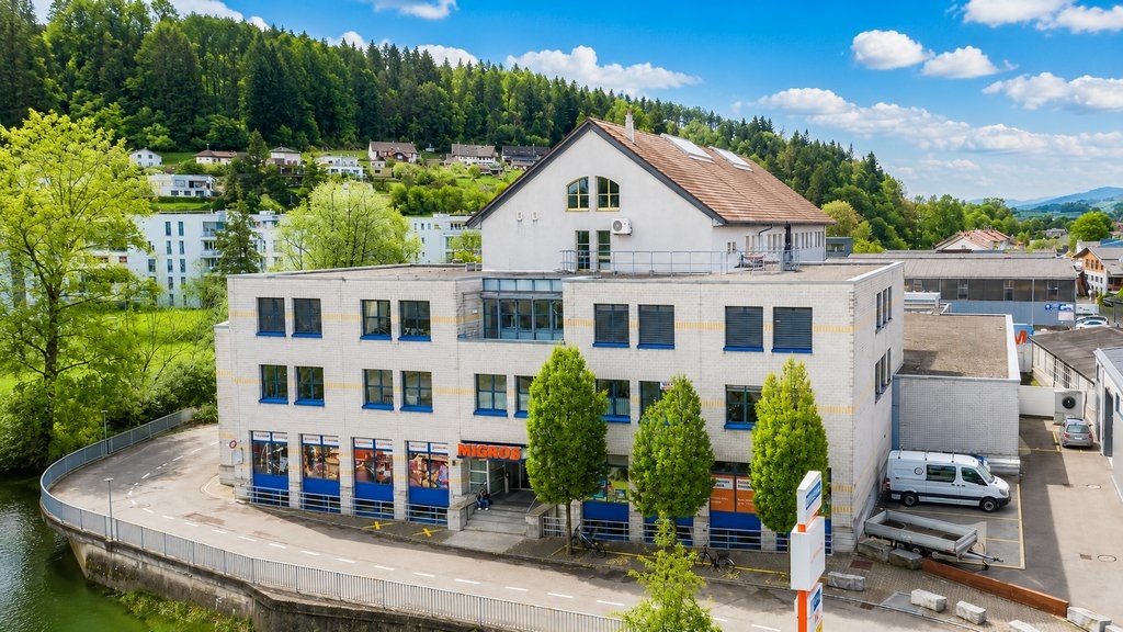 56m² commerciale