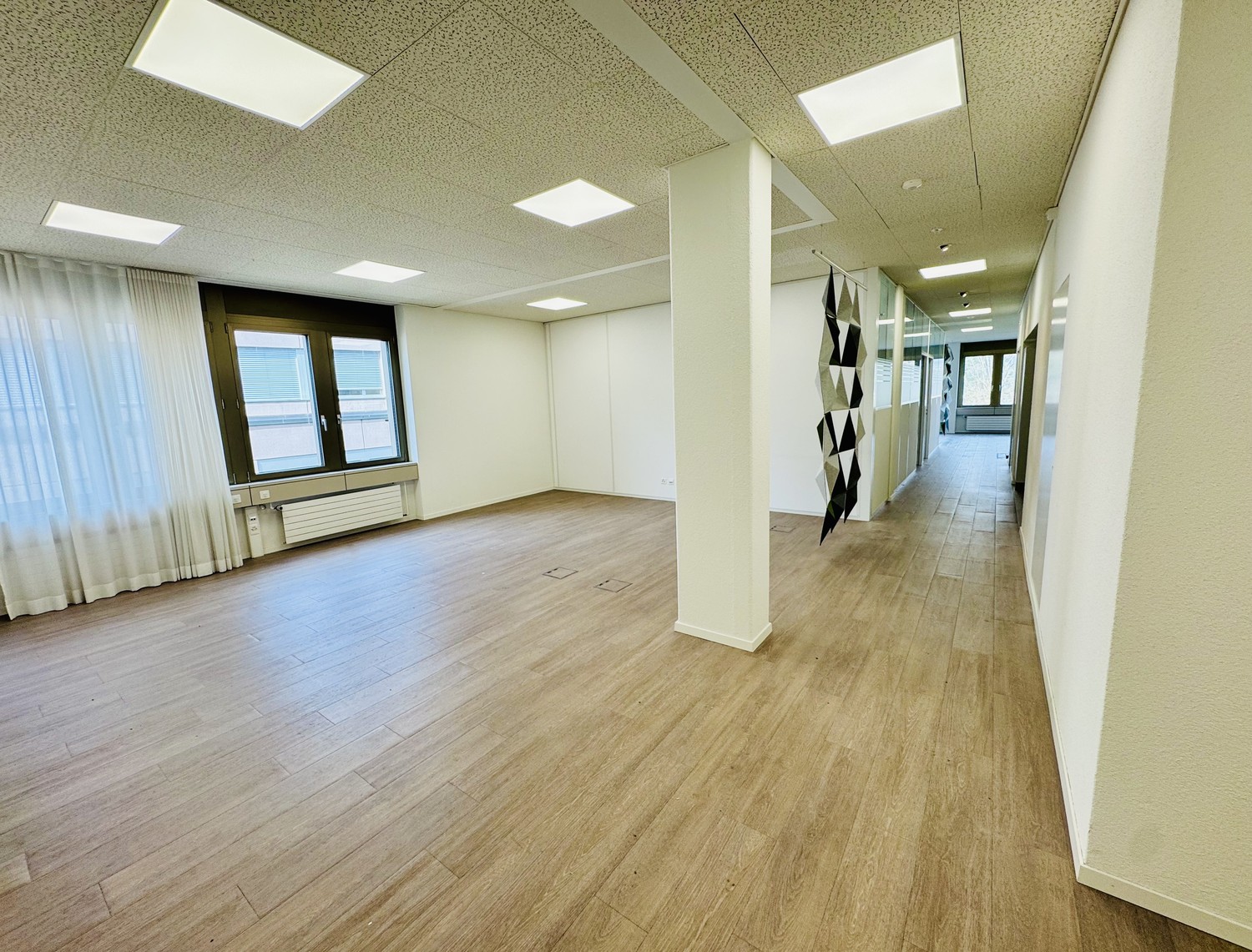 205m² office, foto 3 di 10