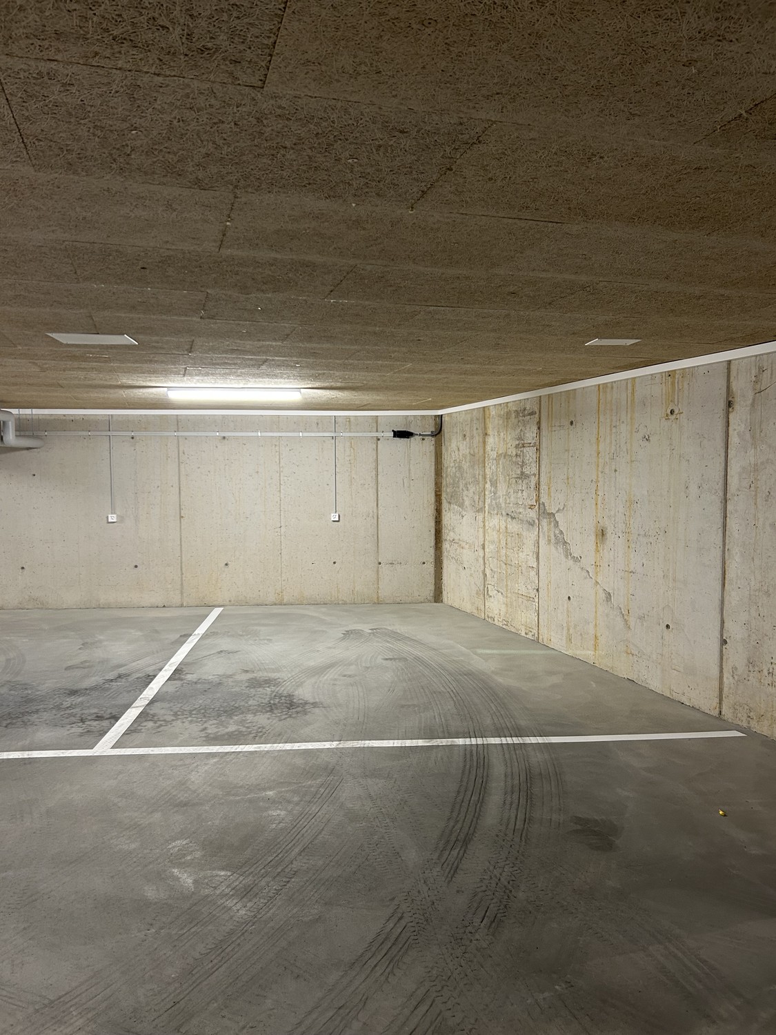 Posto auto sotterraneo, foto 2 di 2