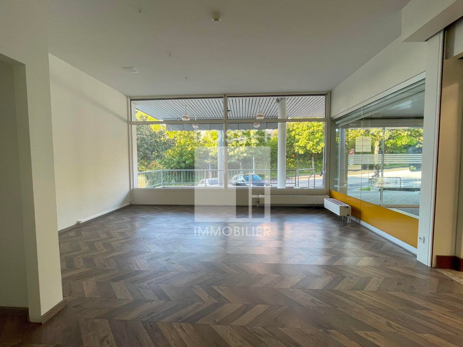 51m² negozio