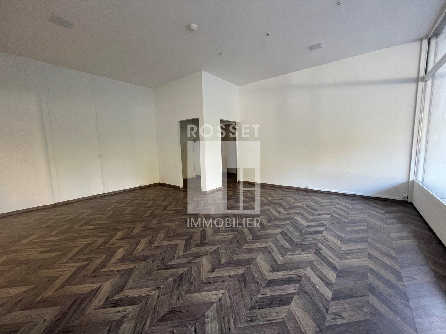 51m² negozio