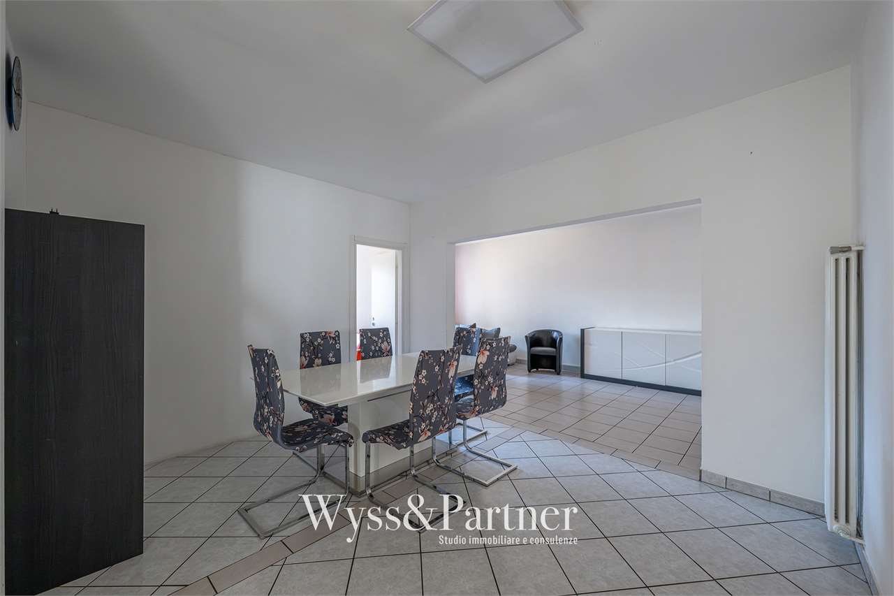 6 rooms apartment, foto 2 di 10