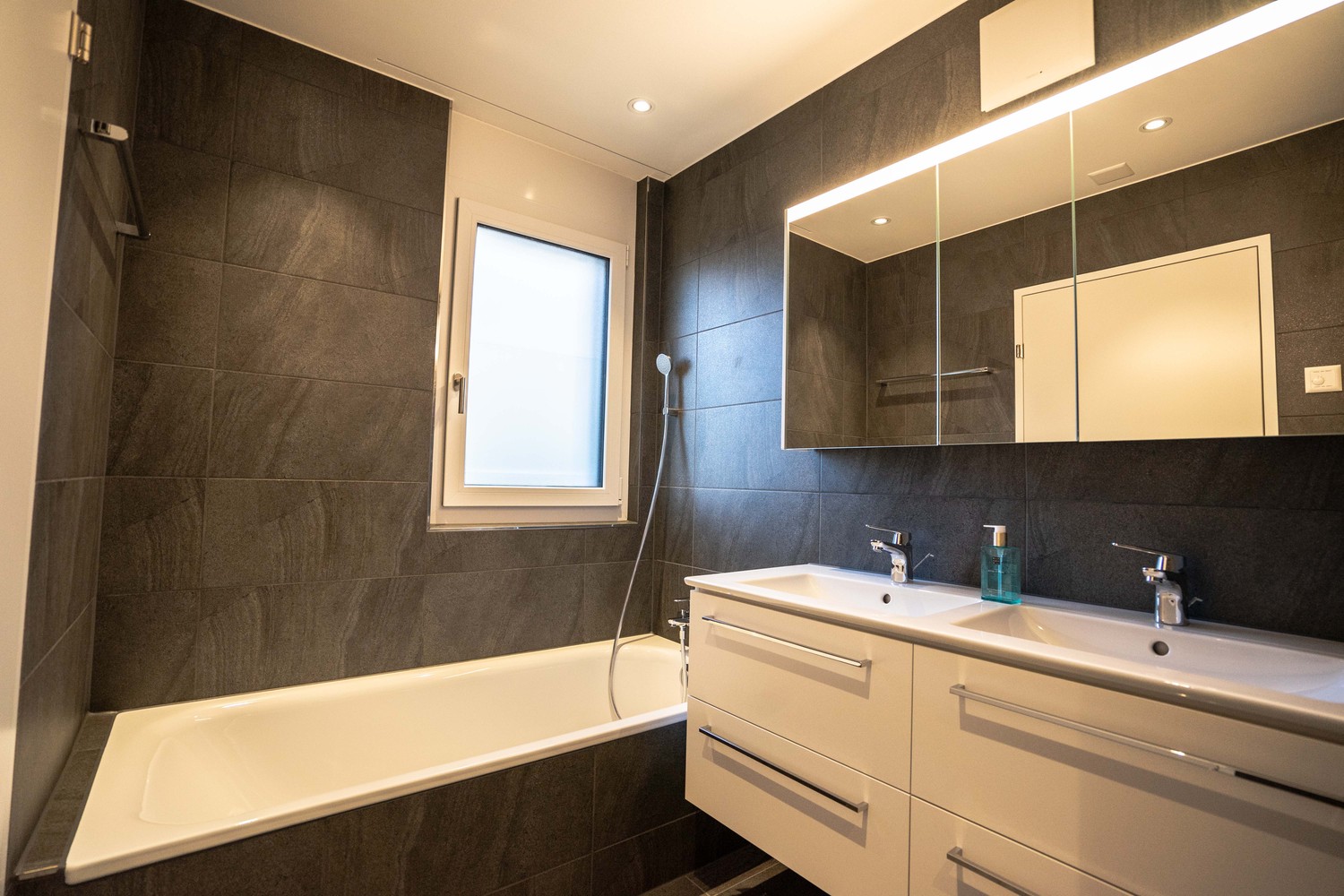 Appartamento di 4 ½ locali, foto 3 di 9