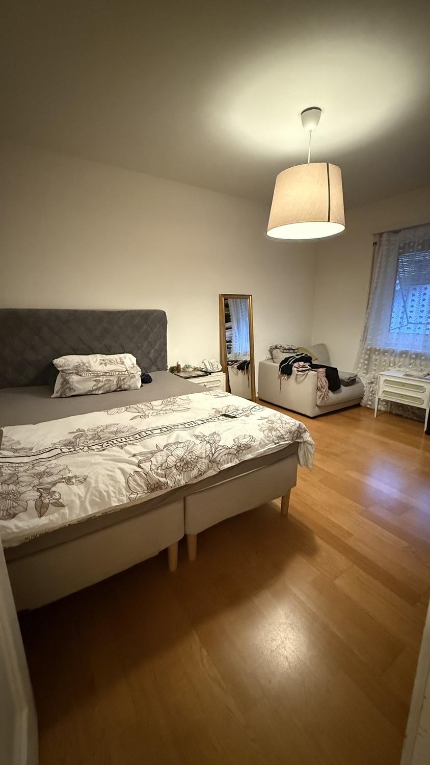 Stanza in un appartamento condiviso