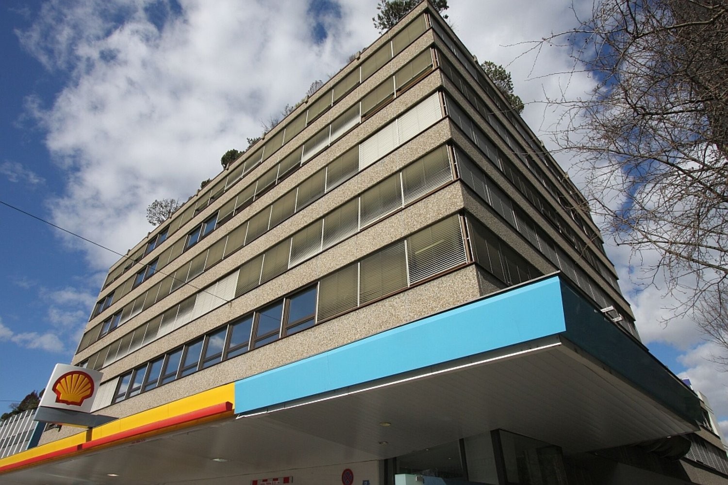 92m² office