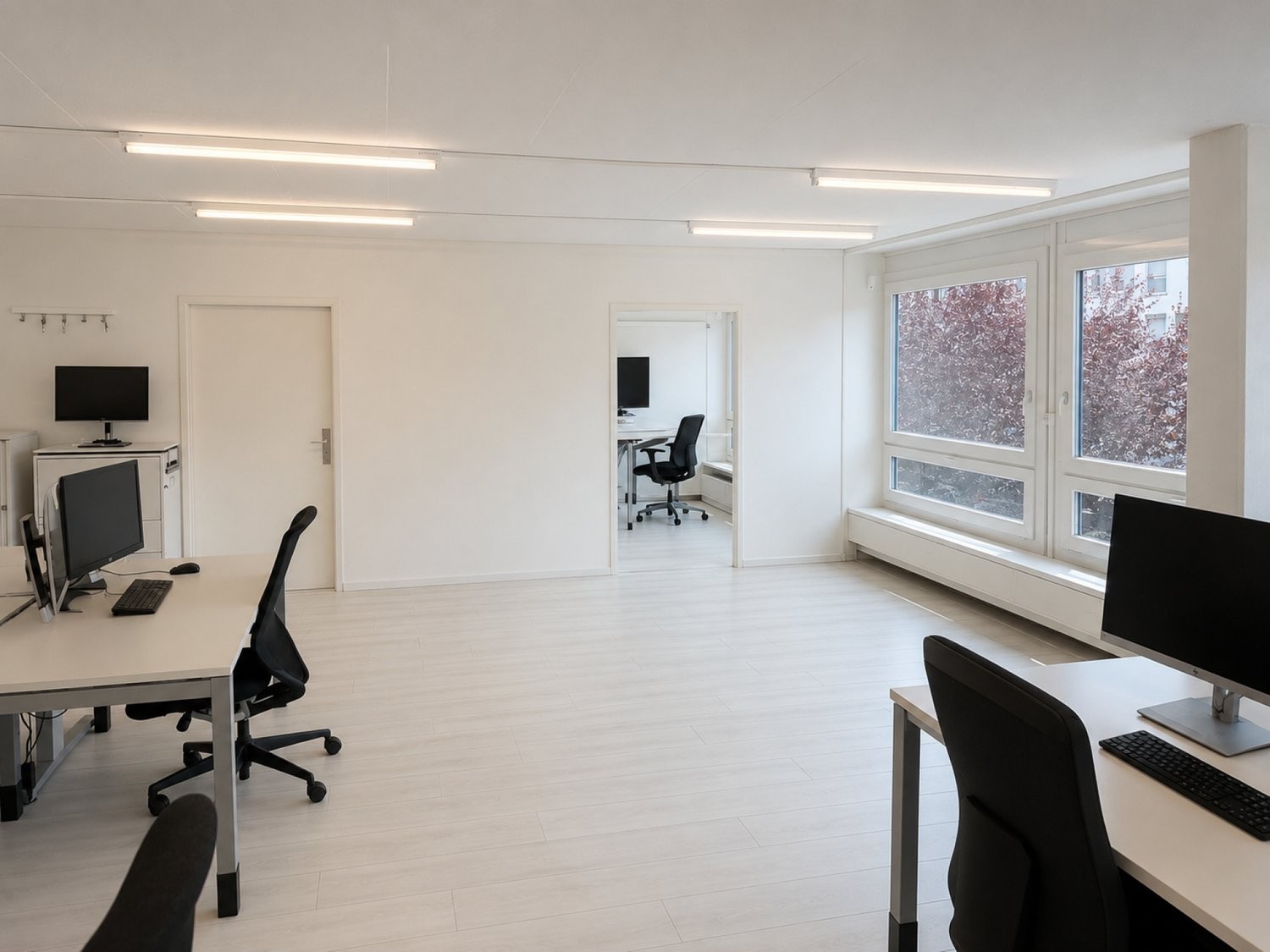 92m² office