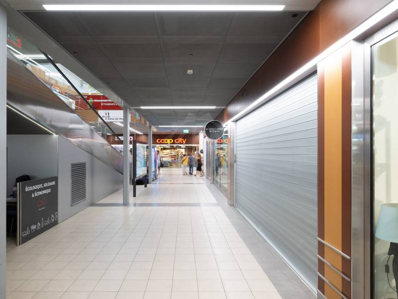 106m² arcade