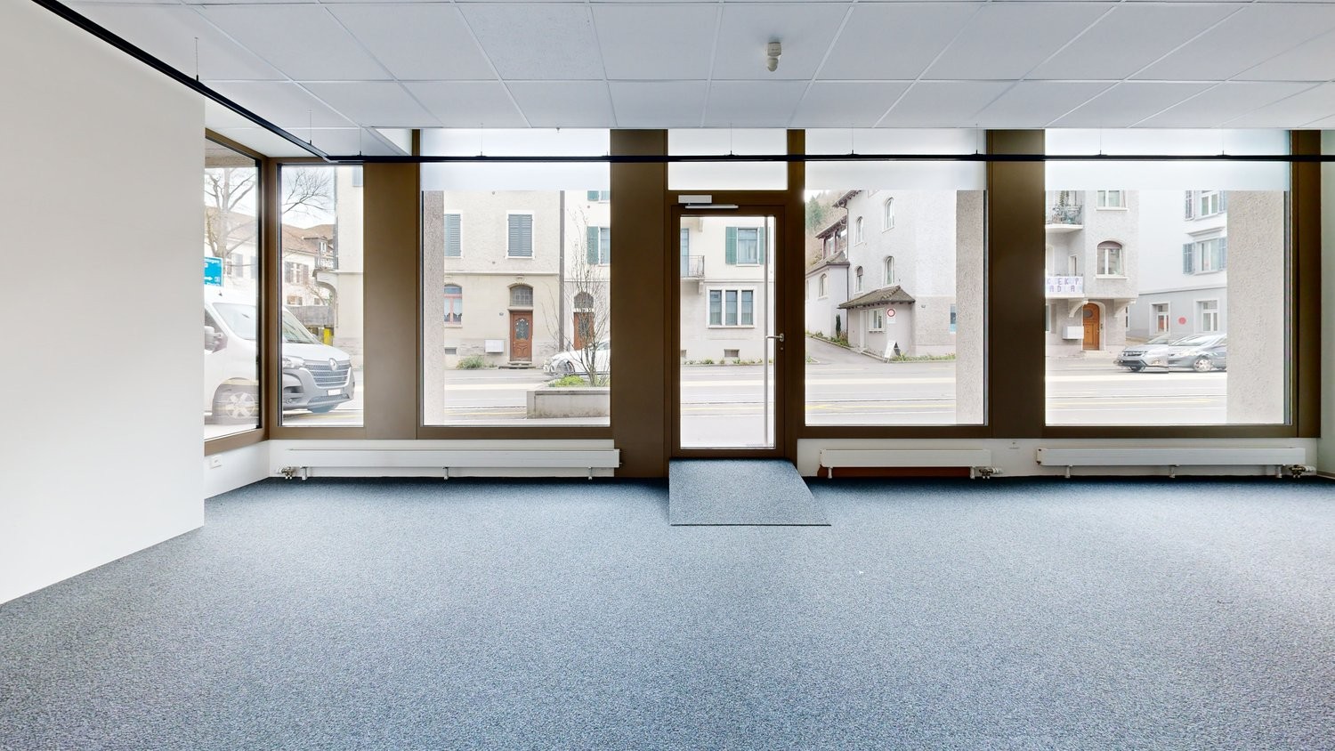 200m² commerciale