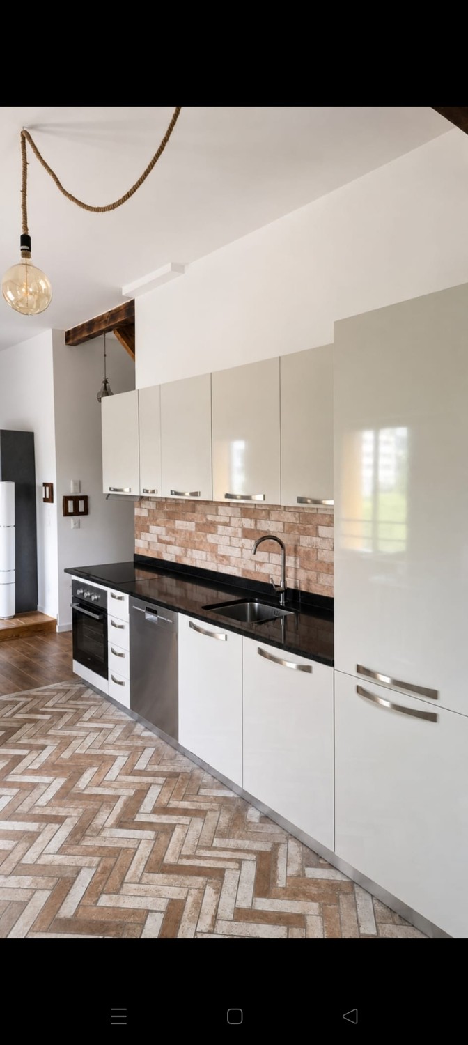 Appartamento di 4 locali, foto 2 di 6