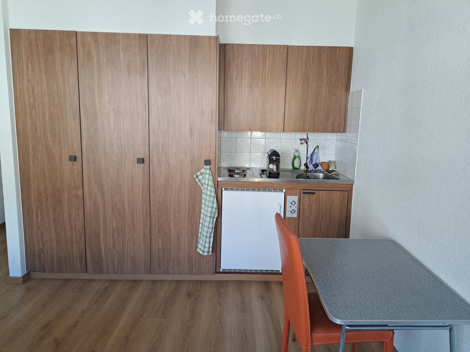Appartamento di 1 locale

Monolocale con angolo cottura, bagno separato e bel balcone