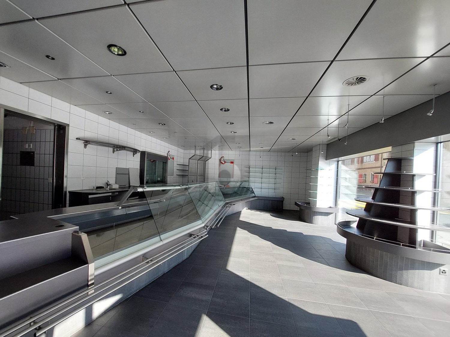 Negozio di 87m²