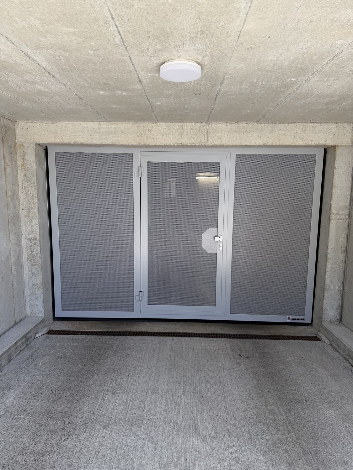 Underground slot