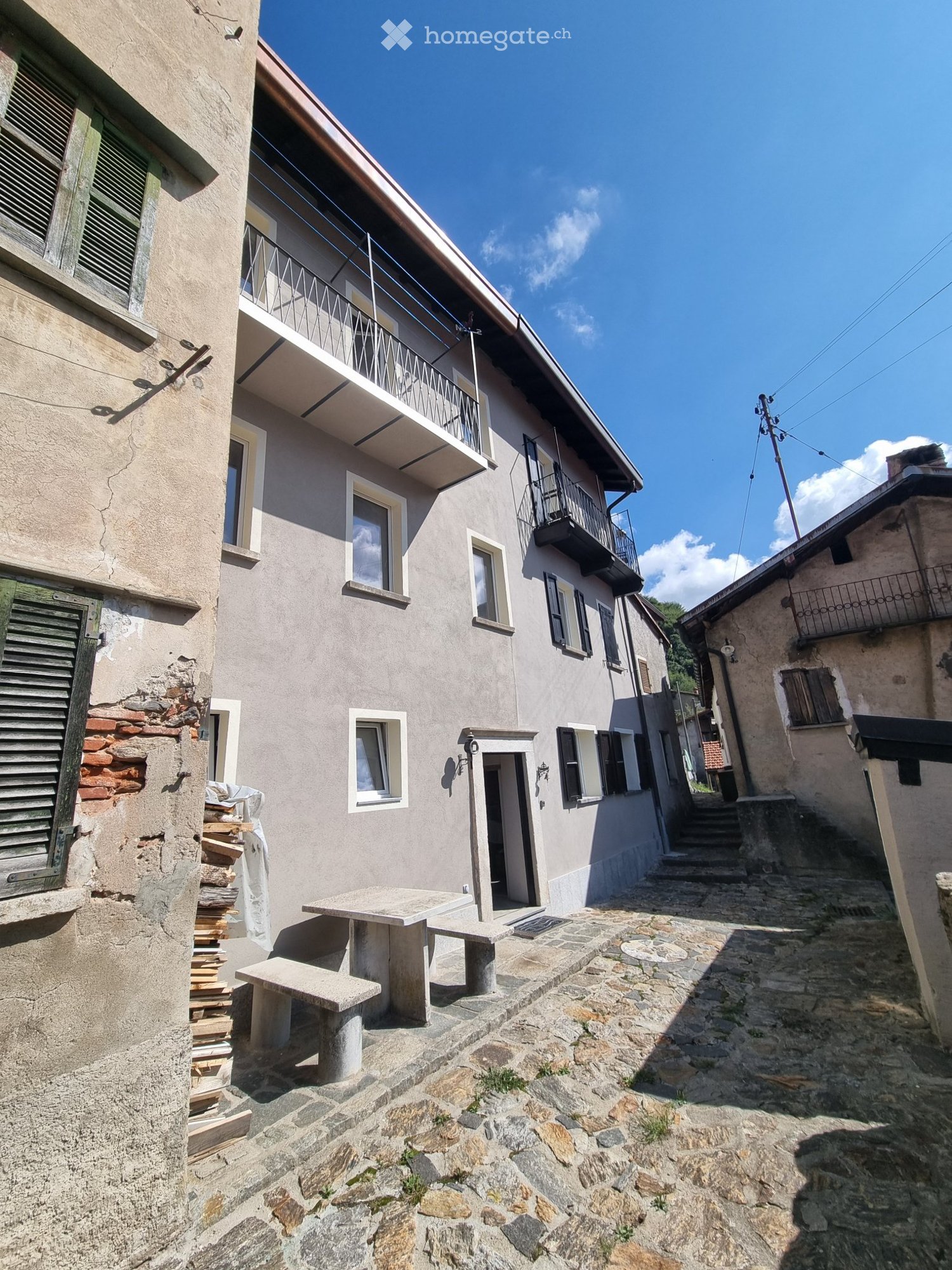 5 rooms single house