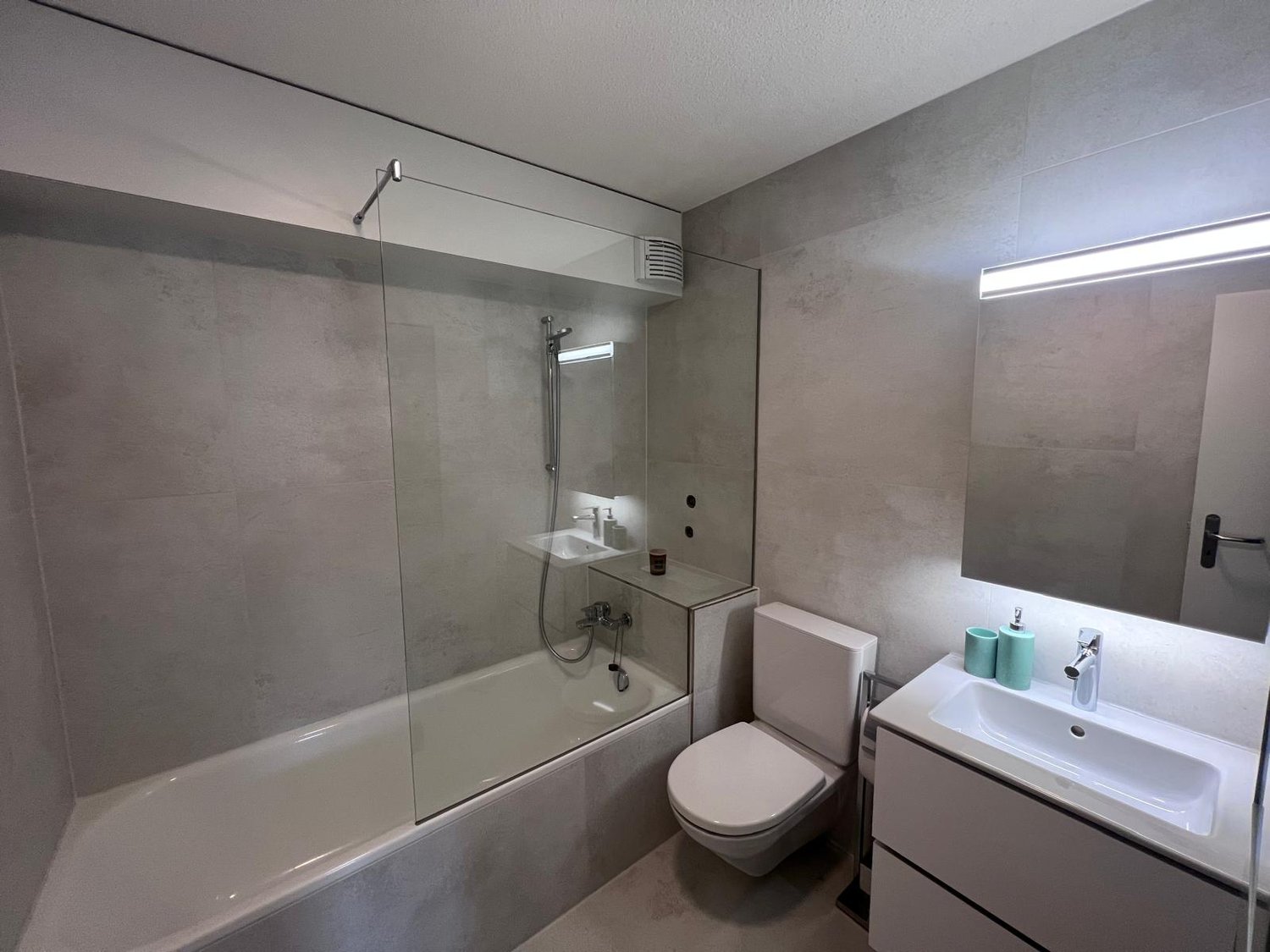 3 ½ rooms furnished flat