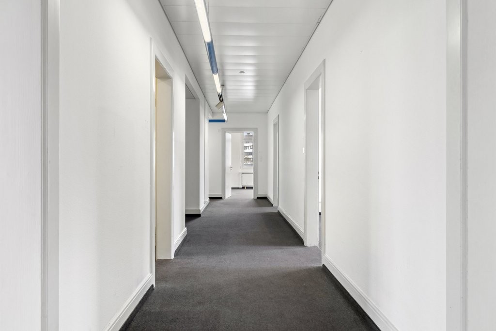 371m² ufficio, foto 2 di 10