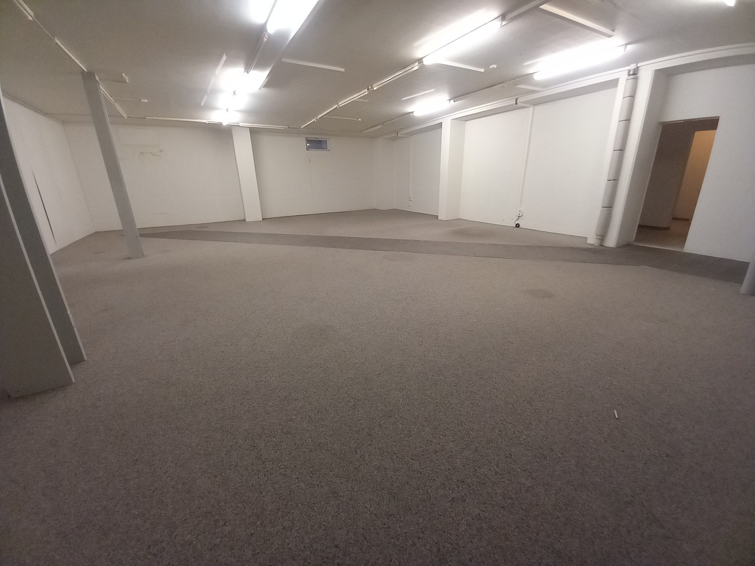 negozio di 188m², foto 4 di 6