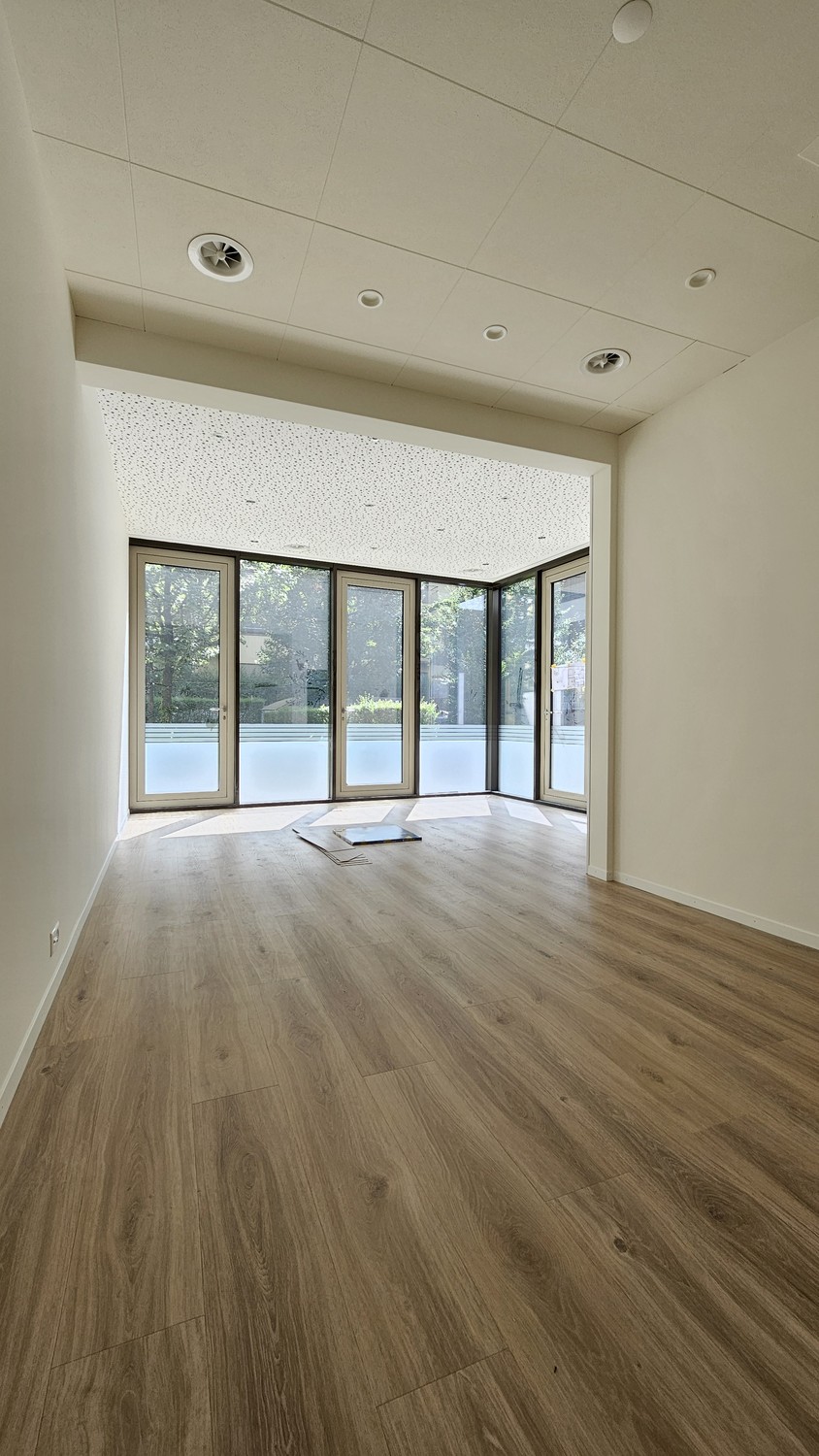 32m² commerciale