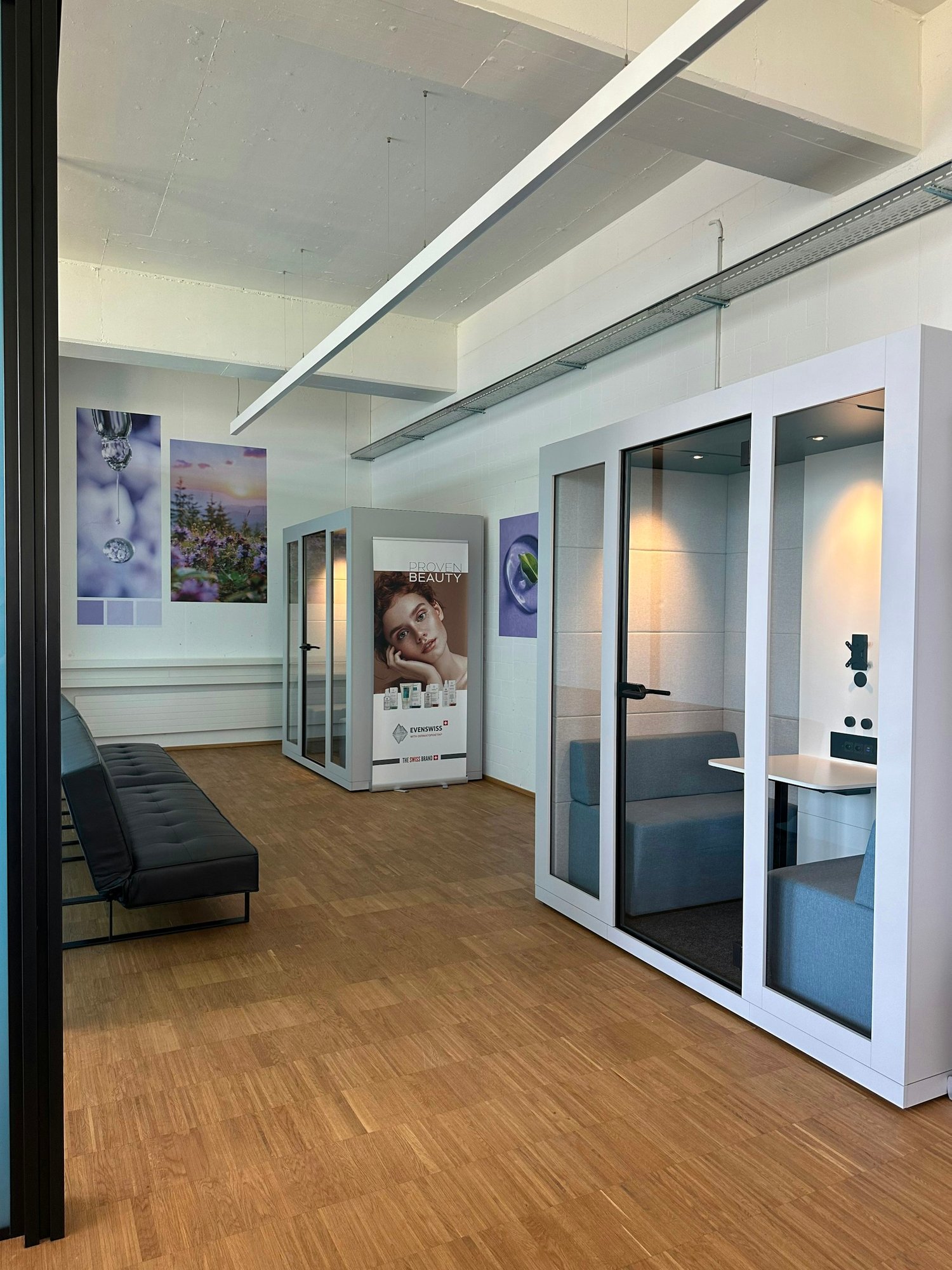 100m² office