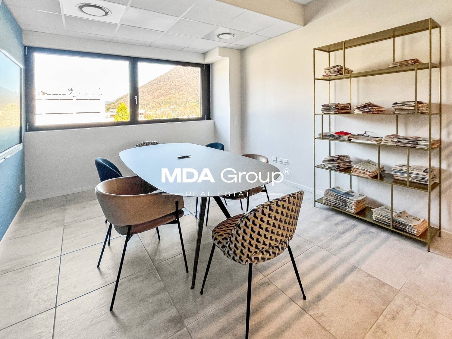 670m² bureau