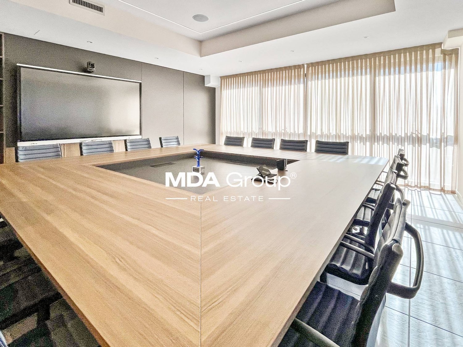 670m² bureau