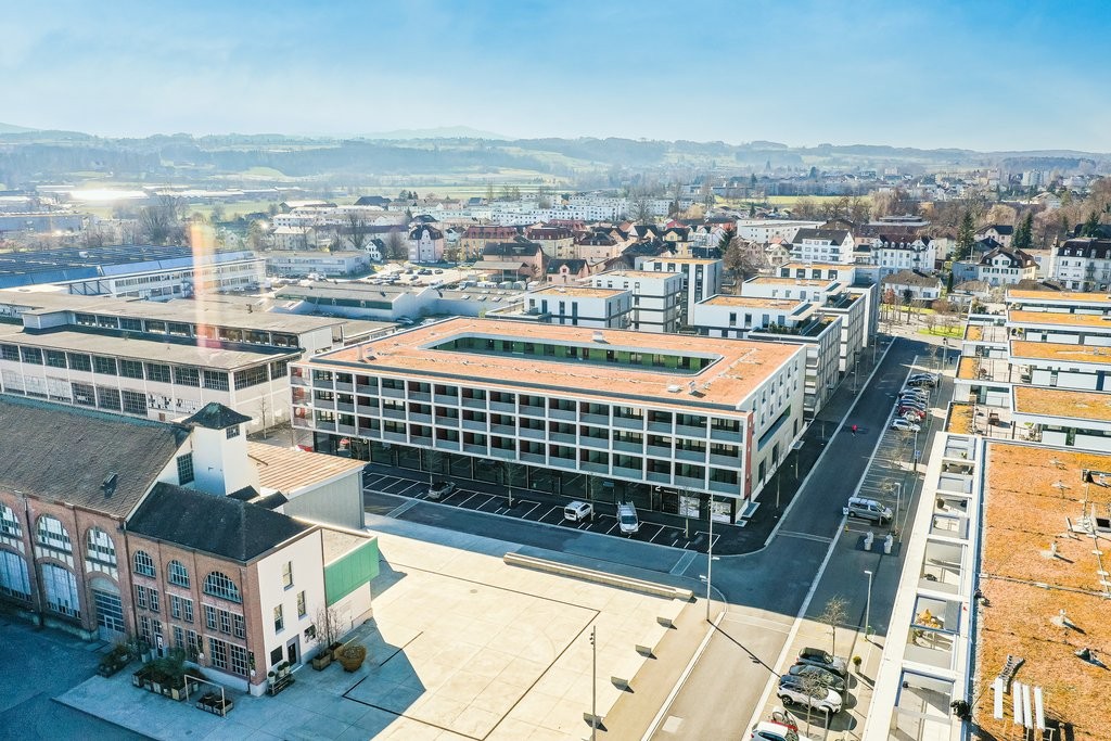 565m² negozio