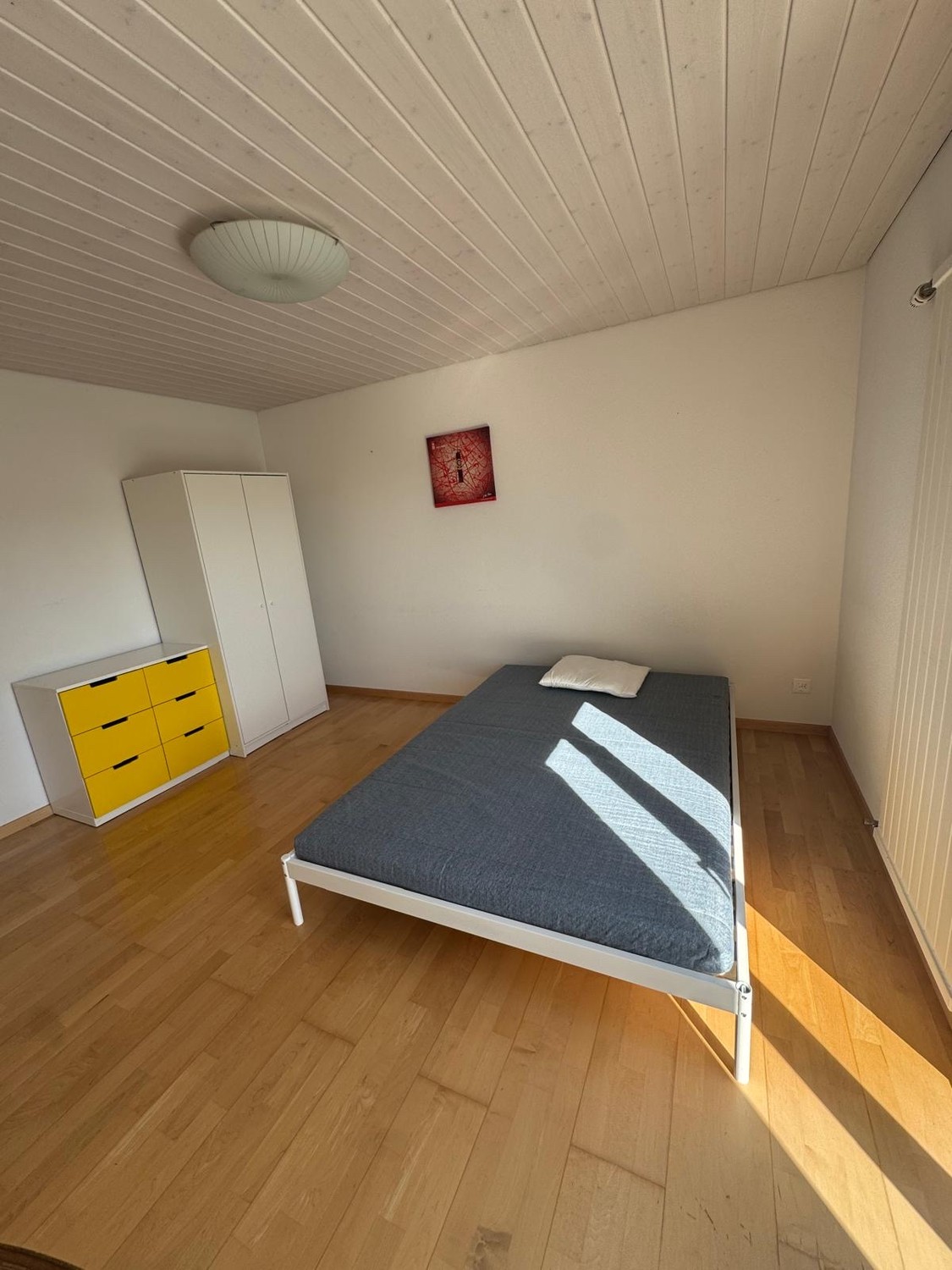 Camera in un appartamento condiviso, foto 3 di 8