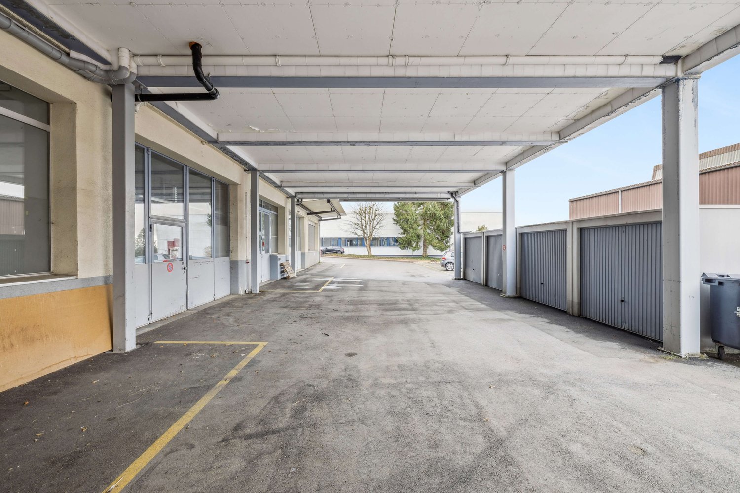 1269m² oggetto industriale