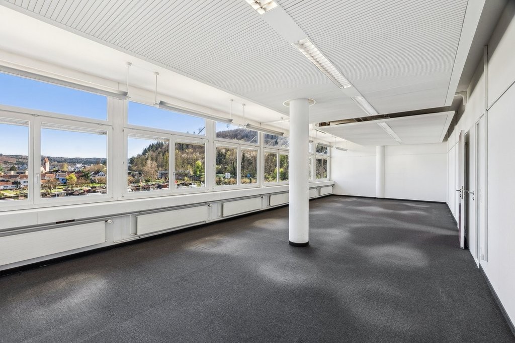 620m² commerciale