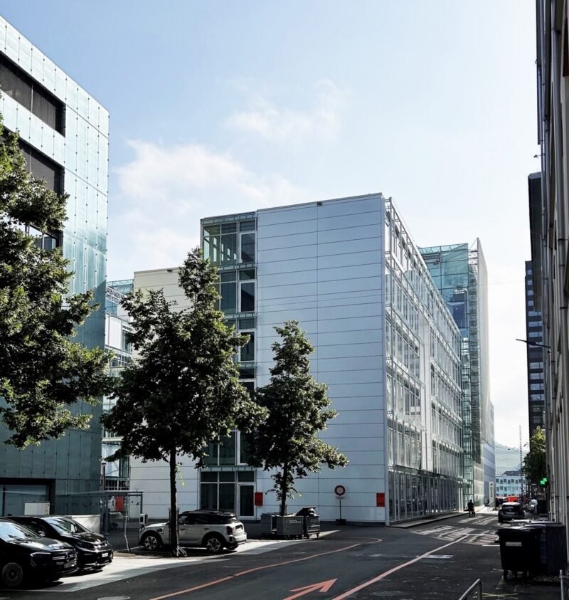 815m² commerciale
