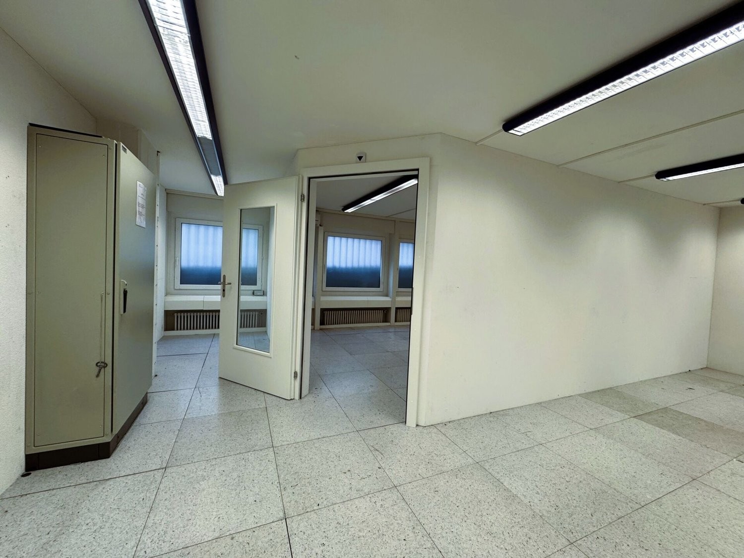 97m² commerciale